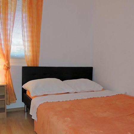 Apartman Husic Pag Town Ruang foto