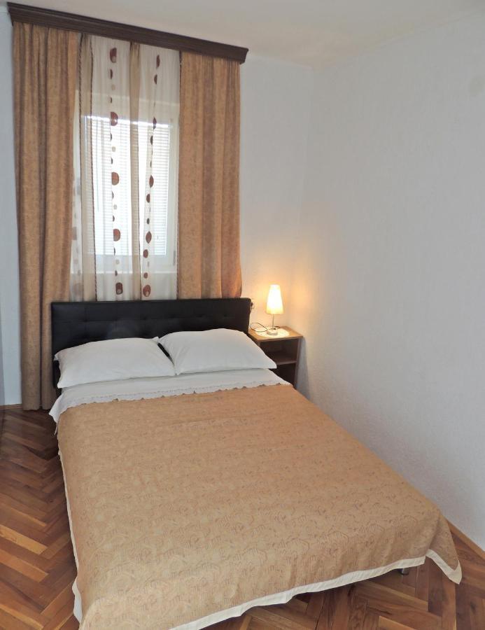 Apartman Husic Pag Town Bagian luar foto