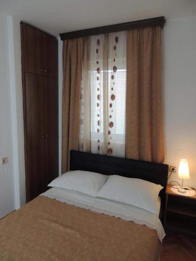 Apartman Husic Pag Town Bagian luar foto