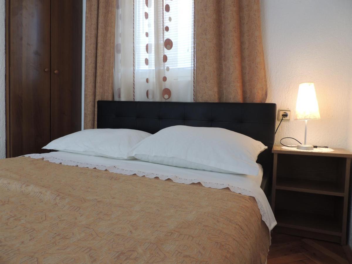 Apartman Husic Pag Town Bagian luar foto