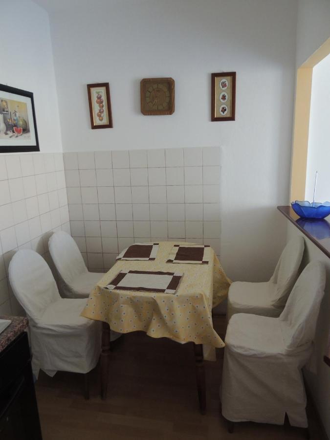 Apartman Husic Pag Town Bagian luar foto
