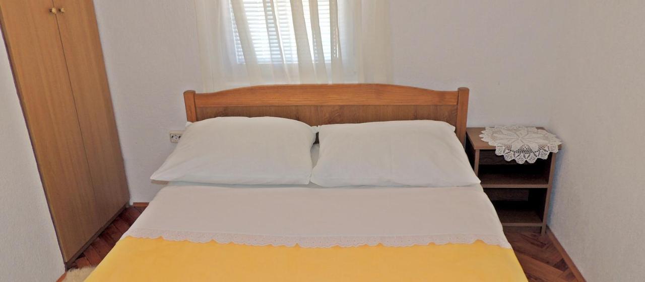 Apartman Husic Pag Town Bagian luar foto