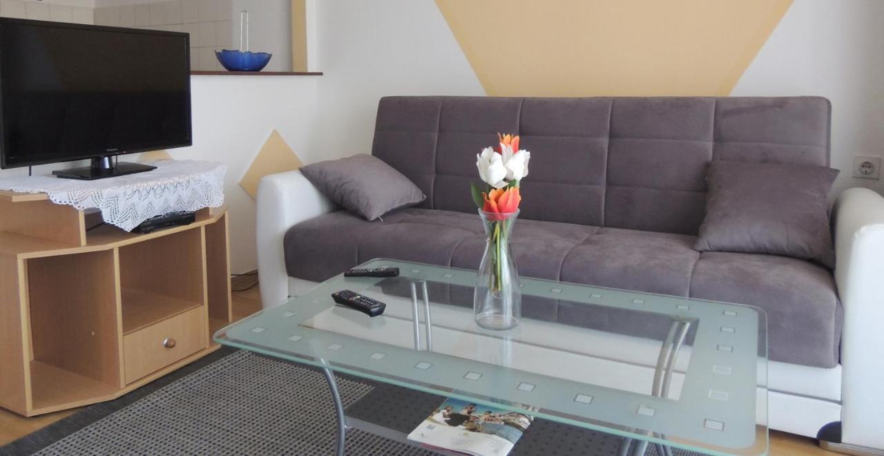 Apartman Husic Pag Town Bagian luar foto