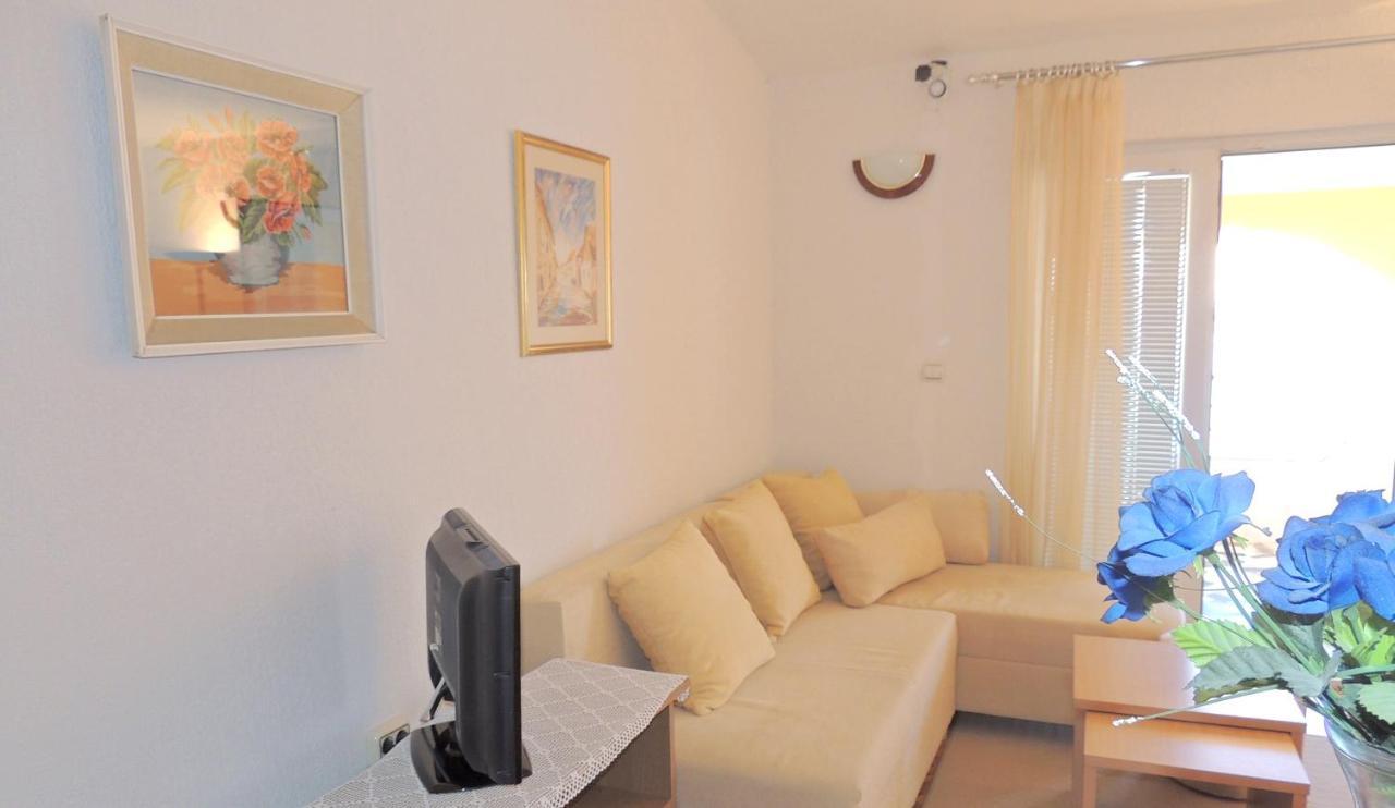 Apartman Husic Pag Town Bagian luar foto