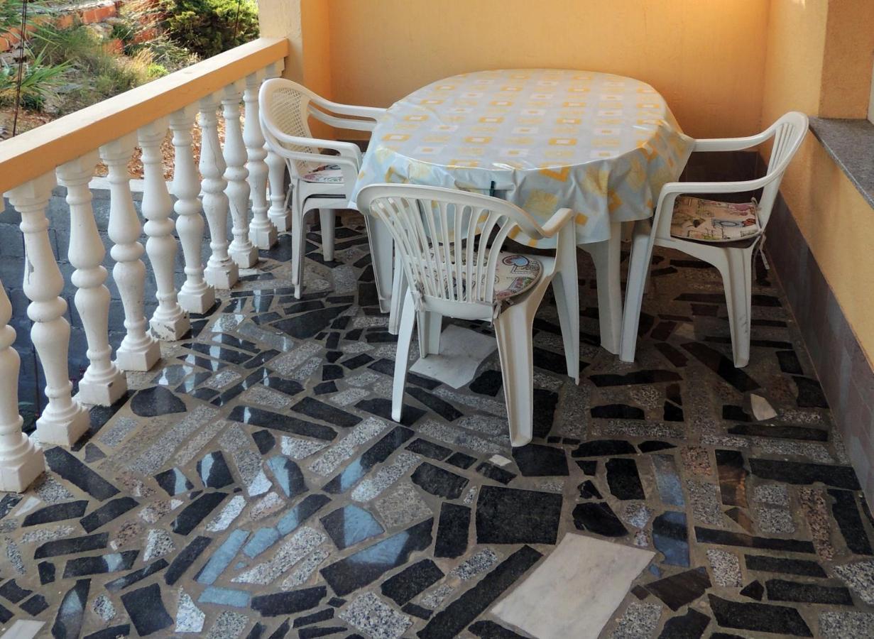 Apartman Husic Pag Town Bagian luar foto