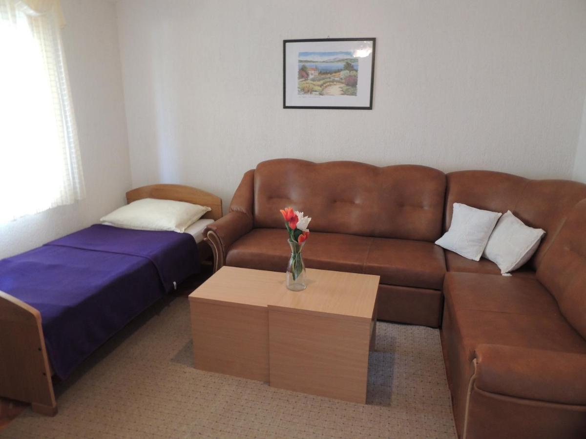Apartman Husic Pag Town Bagian luar foto