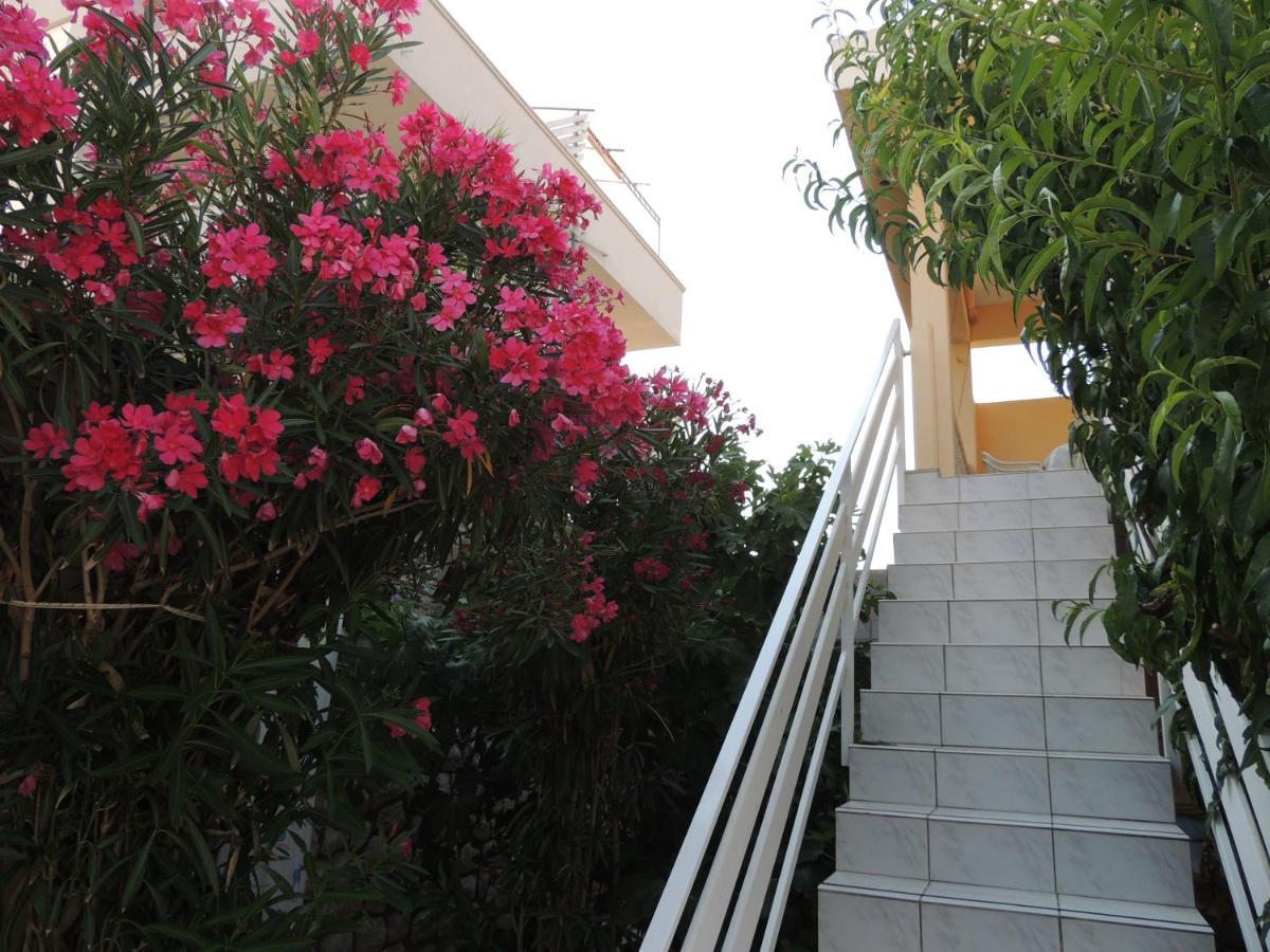 Apartman Husic Pag Town Bagian luar foto