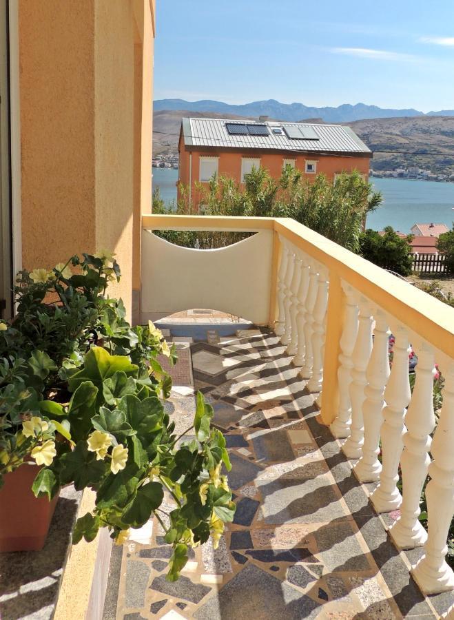 Apartman Husic Pag Town Bagian luar foto